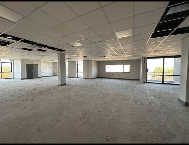 278M² OFFICE TO LET IN IRENE